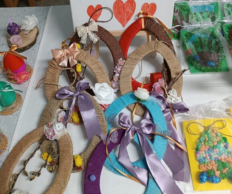 USKRSNA RADIONICA I IZLOŽBA RADOVA ŠKOLSKE ZADRUGE